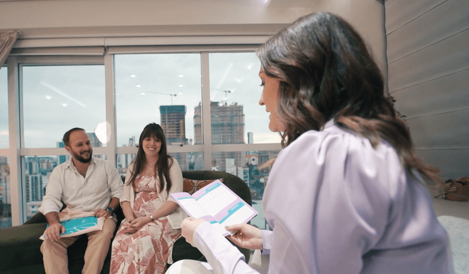 Mãe na consulta pré-natal